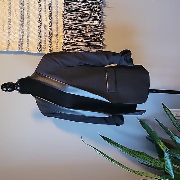 Laundry by Shelli Segal Faux Leather Trimmed Blazer - Picture 2 of 8